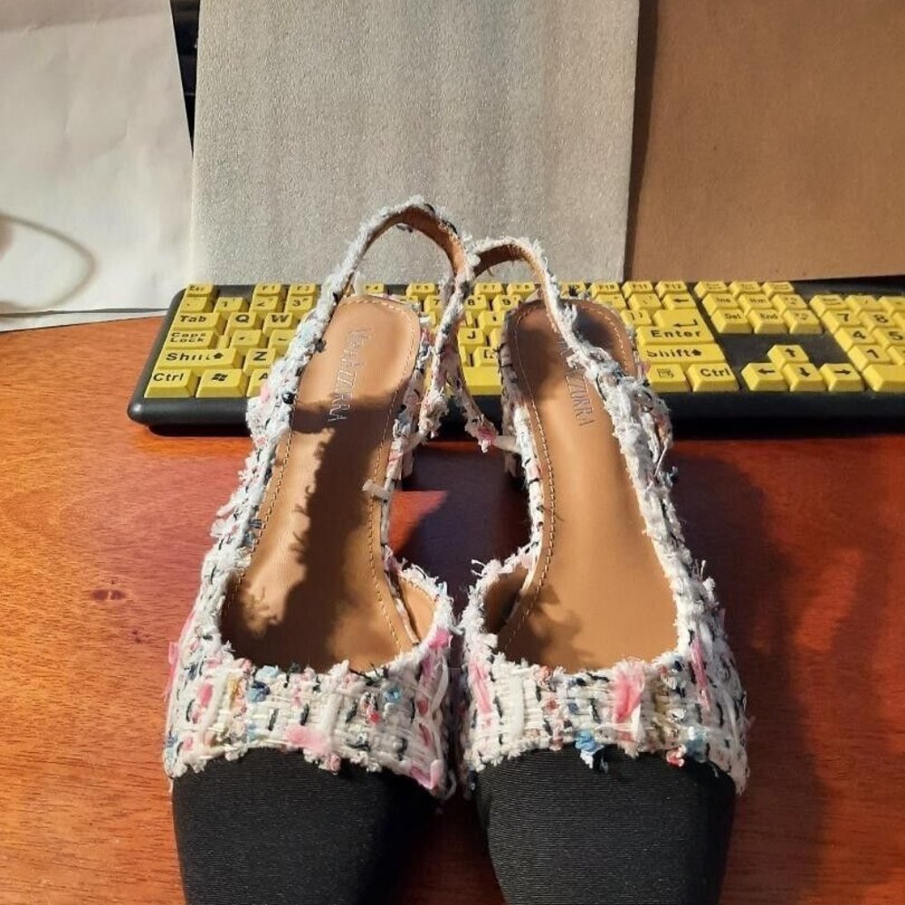 NEW ! Mira Azzurra Slingback Low Block Heel Closed Toe Multicolor Size 10